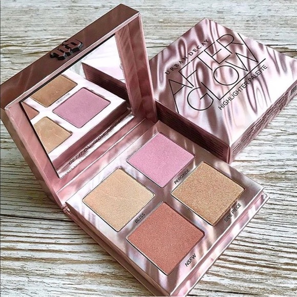 Urban Decay Other - 🏷SALE💥Urban Decay✨After Glow Highlighter